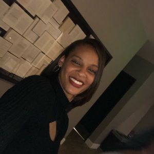 Meet your Posher, Toya